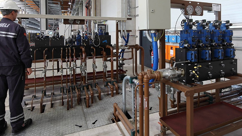 hydraulic valve